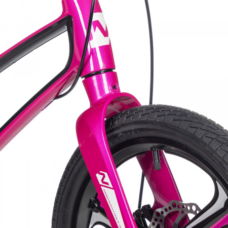 Велосипед Novatrack Flight Pro 16 (2025) (Велосипед NOVATRACK 16" FLIGHT PRO. Магний-алюм.рама, пурпурный, полная защ.цепи, Дисковый тормоз, м)