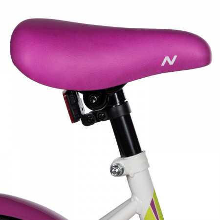 Велосипед Novatrack Twist 14 (2025) (Велосипед NOVATRACK 14" TWIST белый, тормоз нож, крылья корот, полная защ.цепи, корзина)
